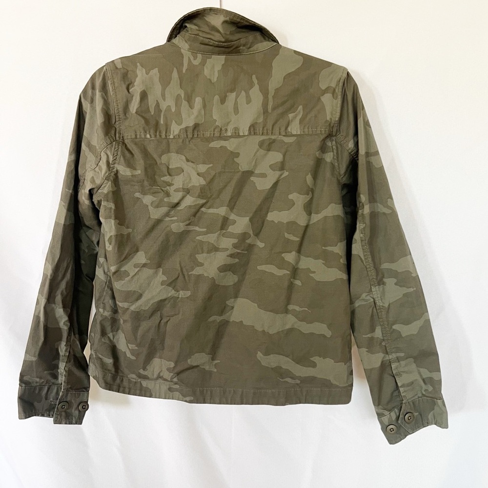Vuori Women's Ripstop Oregano Camo Jacket S - Picture 5 of 9